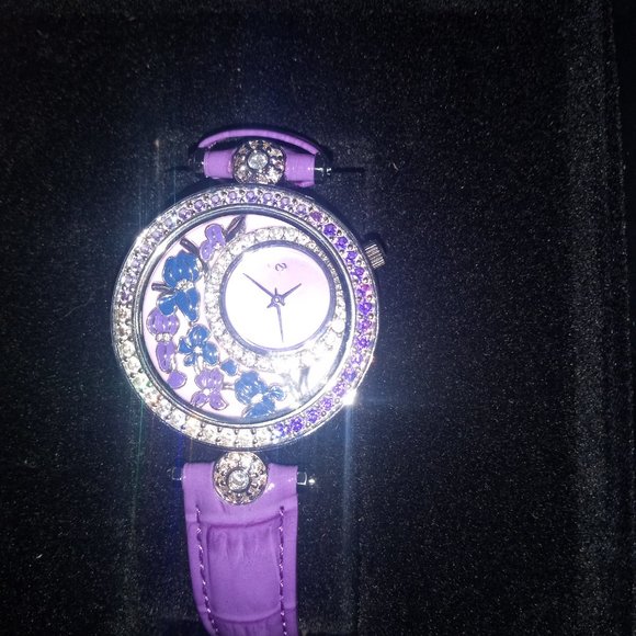 Watch - Picture 4 of 4